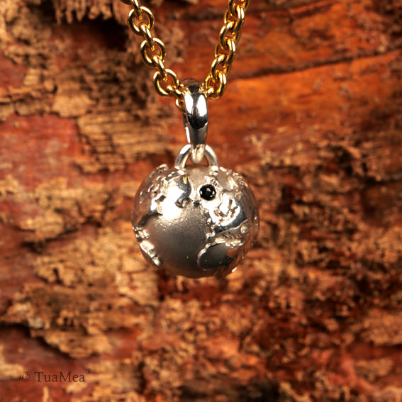 The globe, 925s Sterling silver